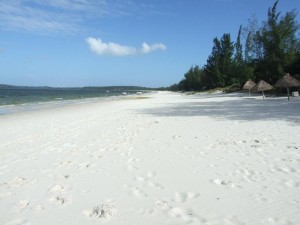 praiadosolLagoon-Beach